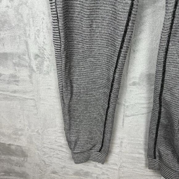 Lululemon Base Runner Pants III Tonka Stripe Gray Heathered Slate Size M Fleece - Picture 6 of 10